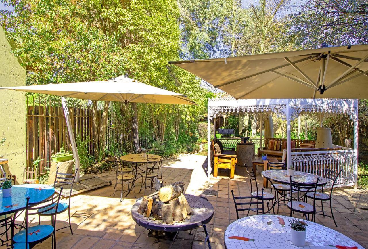 Afrique Boutique Hotel O.R. Tambo Боксбург Экстерьер фото