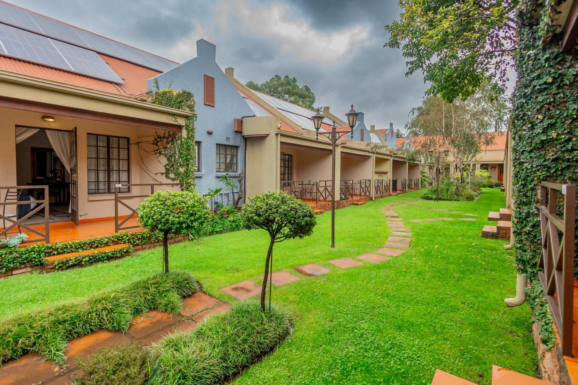 Afrique Boutique Hotel O.R. Tambo Боксбург Экстерьер фото