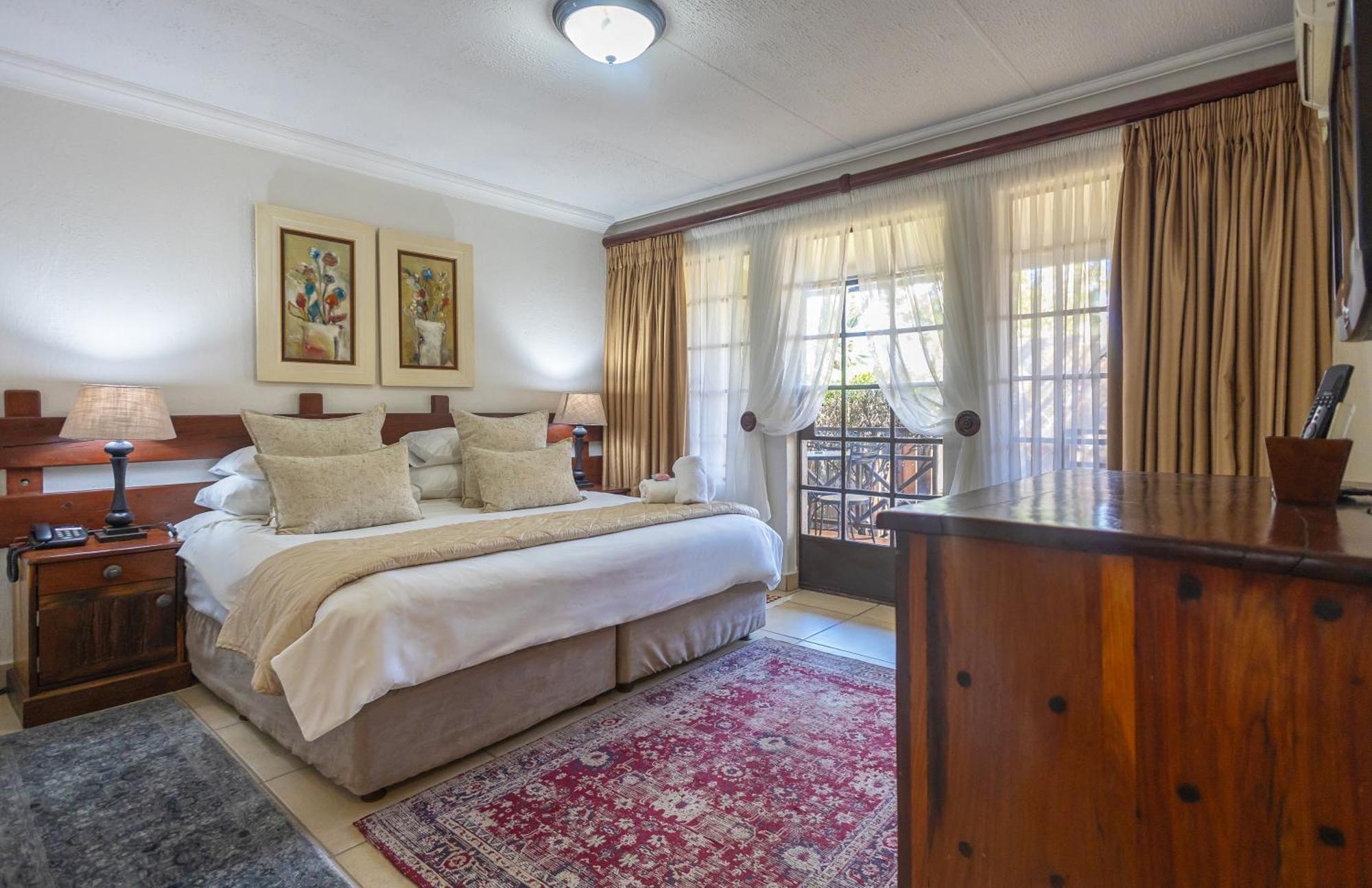 Afrique Boutique Hotel O.R. Tambo Боксбург Экстерьер фото