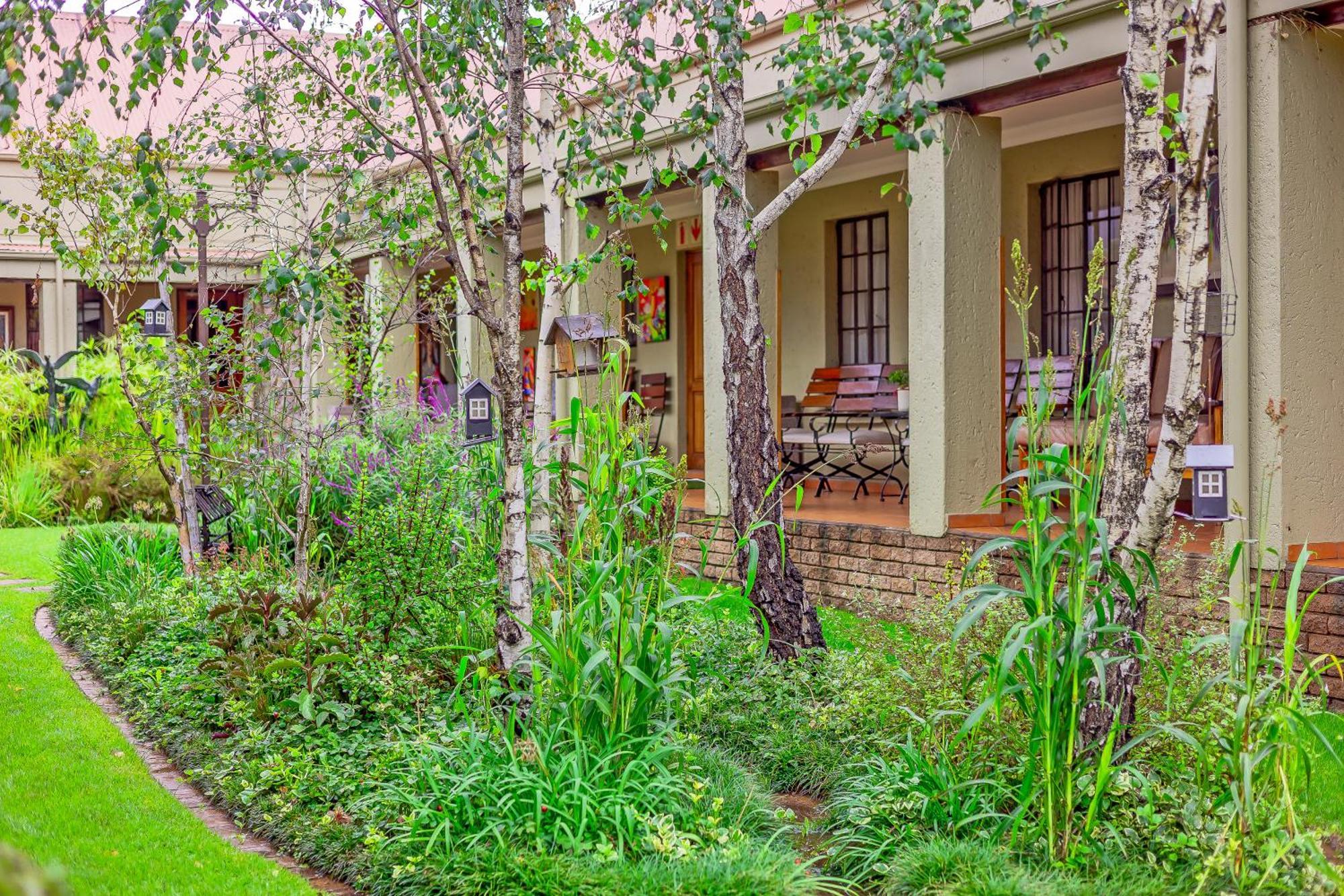 Afrique Boutique Hotel O.R. Tambo Боксбург Экстерьер фото