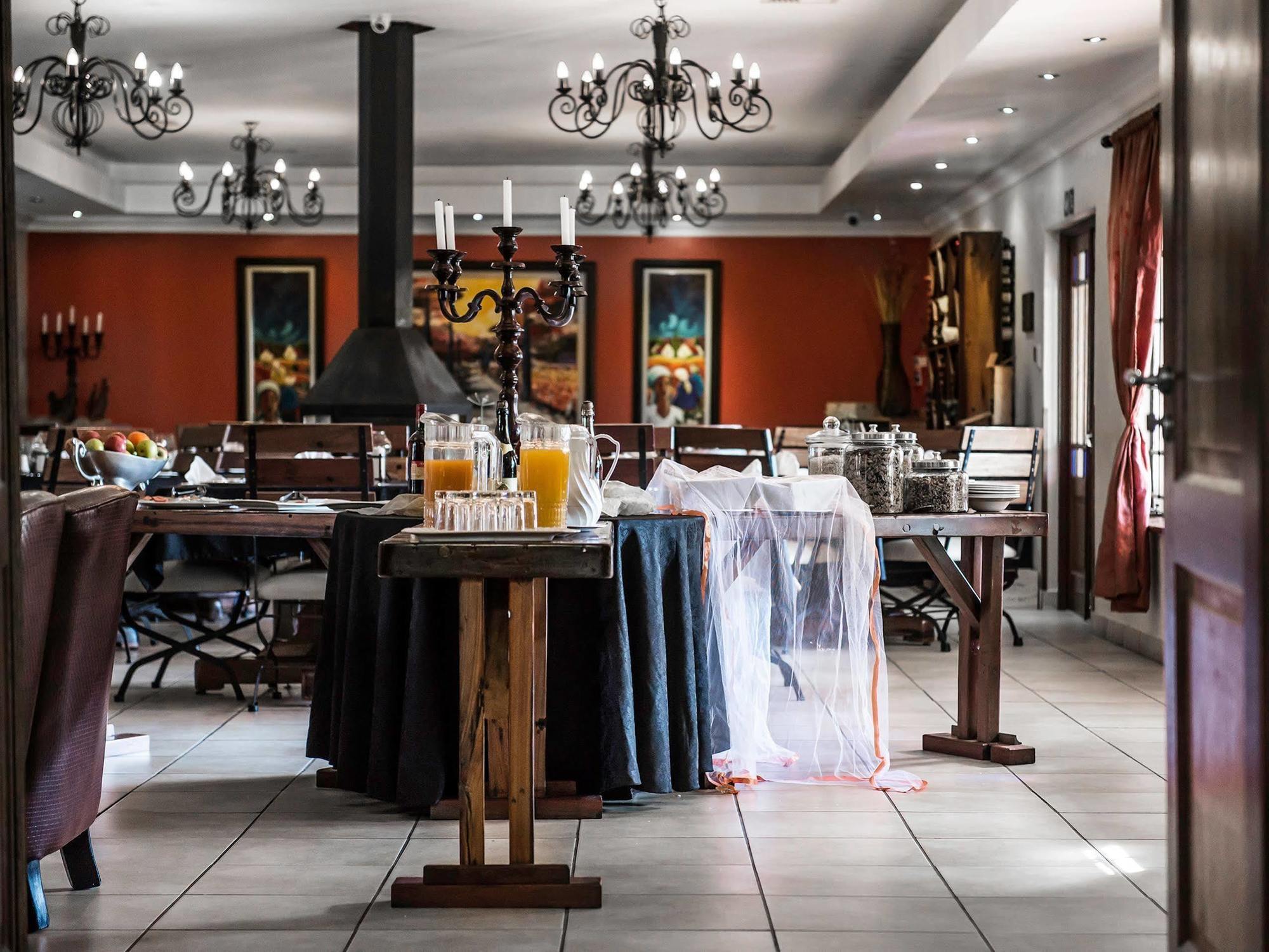 Afrique Boutique Hotel O.R. Tambo Боксбург Экстерьер фото